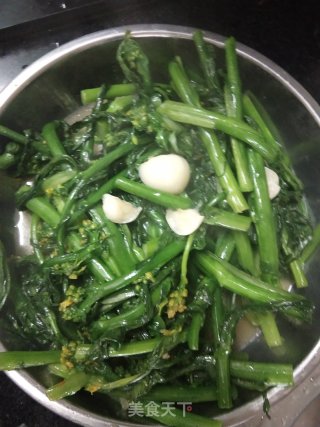 蒜蓉炒菜心❤️的做法步骤：4
