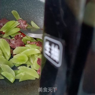 腊猪舌炒莴笋的做法步骤：10