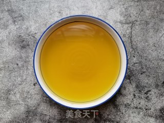 冬瓜白菌排骨汤的做法步骤：4
