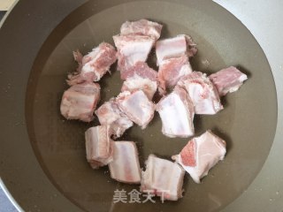 冬瓜白菌排骨汤的做法步骤：6