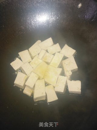 油煎碎皮豆腐的做法步骤：3