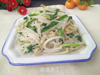 豆芽菜炒韭菜的做法步骤：5