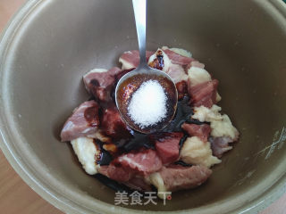 牛肉炖萝卜的做法步骤：4