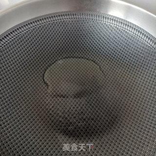 腊猪舌炒马齿苋梗的做法步骤：8
