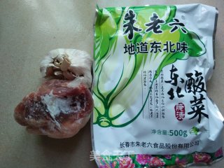 东北菜―酸菜炒肉的做法步骤：1