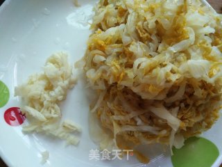 东北菜―酸菜炒肉的做法步骤：3