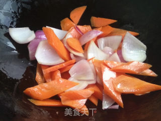 腐竹炒胡萝卜的做法步骤：4