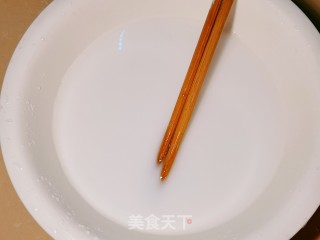 好吃不长胖～夏日去暑冰凉粉????的做法步骤：2