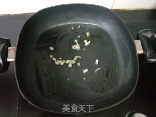 西红柿鸡蛋汤的做法步骤：2