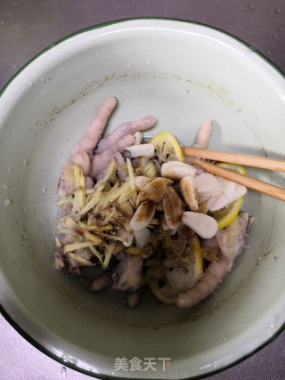 柠檬野山椒鸡爪的做法步骤：8