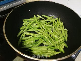 四季豆炒包菜的做法步骤：4