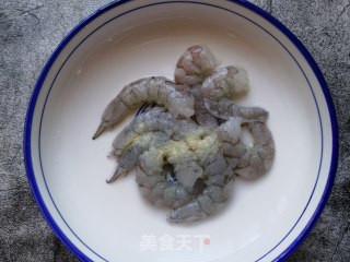 豇豆角炒虾仁的做法步骤：3