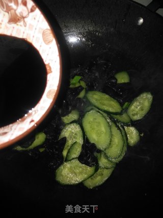 黄瓜木耳炒鸡蛋的做法步骤：9
