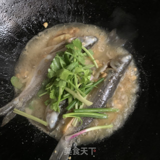 煎煮尖头鱼的做法步骤：8
