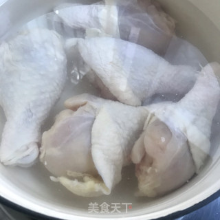 凉拌手撕鸡的做法步骤：2