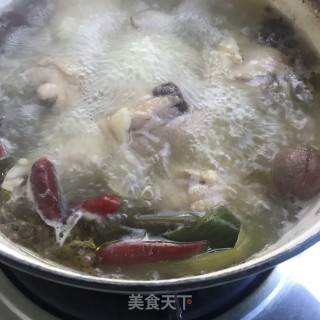 凉拌手撕鸡的做法步骤：6