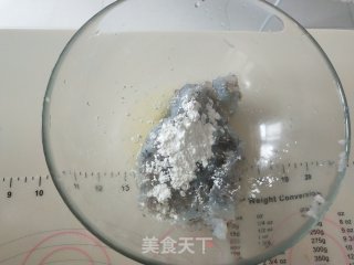 滑蛋虾球的做法步骤：1