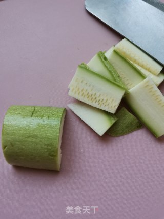 雪鱼蝴蝶面的做法步骤：3