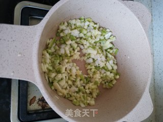 雪鱼蝴蝶面的做法步骤：4