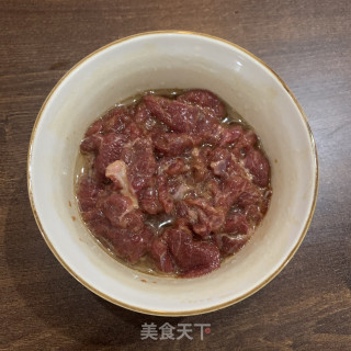 番茄牛肉拌面的做法步骤：3