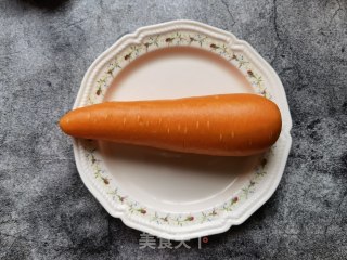 炝拌胡萝卜丝的做法步骤：1