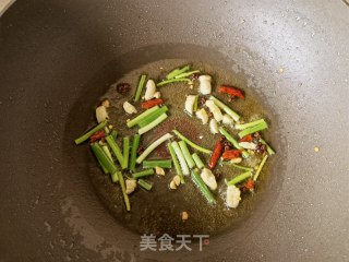 炝拌胡萝卜丝的做法步骤：6