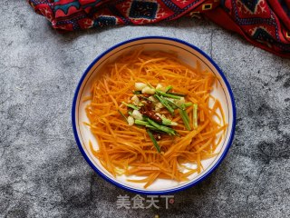 炝拌胡萝卜丝的做法步骤：8