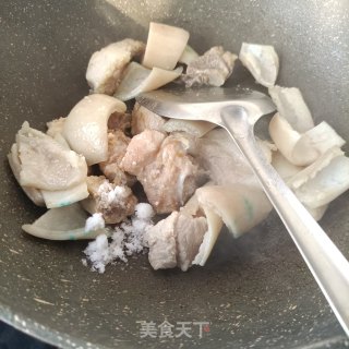 排骨猪皮烧雪魔芋的做法步骤：10