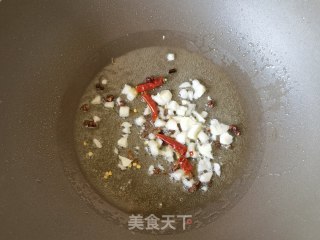 洋葱木耳炒芦笋的做法步骤：6