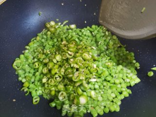青椒炒豆角的做法步骤：3