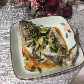 清蒸鲈鱼的做法步骤：8