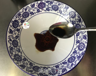青菜鸡蛋面的做法步骤：3