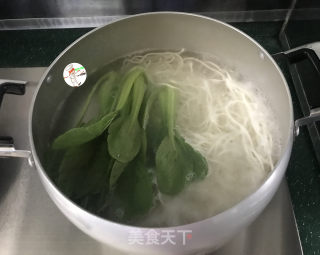 青菜鸡蛋面的做法步骤：9
