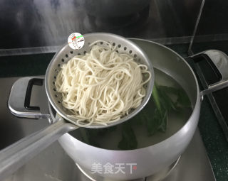 青菜鸡蛋面的做法步骤：10