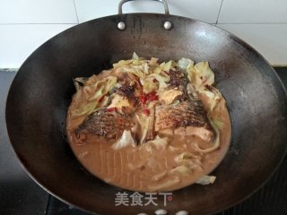 包菜炖鱼头的做法步骤：9