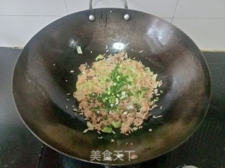 包菜腊肉炒饭的做法步骤：8