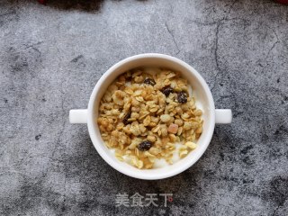 油桃麦片拌酸奶的做法步骤：6