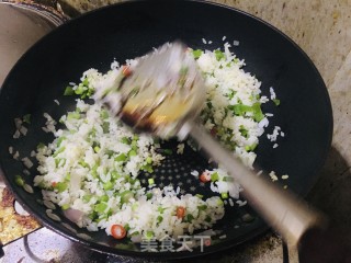 时蔬炒米饭的做法步骤：4