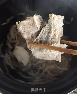 胡萝卜瑶柱扇骨粥的做法步骤：7
