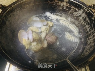 白灼花蛤的做法步骤：3