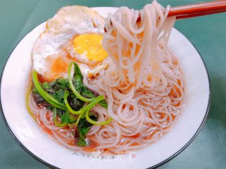 红苋菜“补钙菜”～鸡蛋苋菜捞面的做法步骤：6