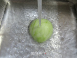 肉面结蒲瓜汤的做法步骤：2