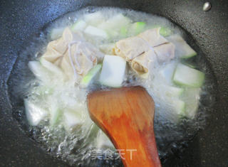肉面结蒲瓜汤的做法步骤：6
