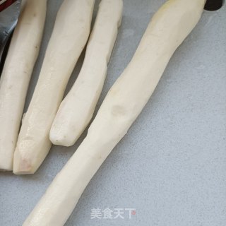 贵妃肉山药汤的做法步骤：1