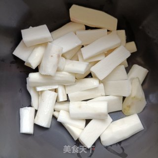 贵妃肉山药汤的做法步骤：3