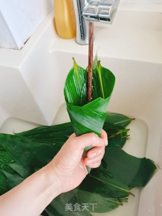 端午节要来了，来吧，包点腊肉粽！的做法步骤：6