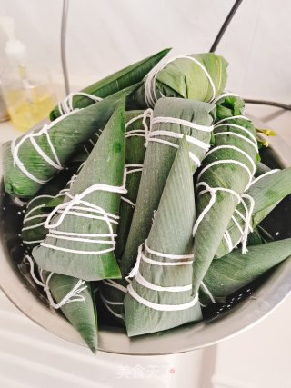 端午节要来了，来吧，包点腊肉粽！的做法步骤：14