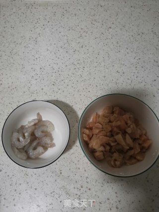 鲜虾鸡里蹦的做法步骤：2