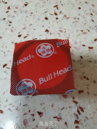 酸辣土豆烩丸子的做法步骤：2