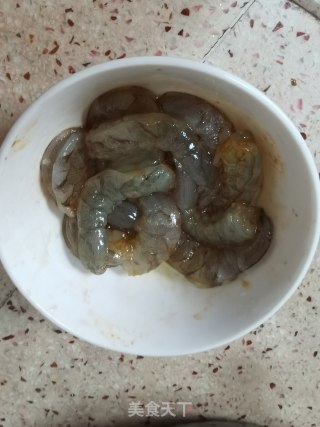 虾仁炒西兰花的做法步骤：2